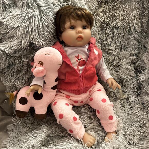 Reborn Baby Girl Doll Cloth Body 3/4 Silicone Vinyl Limbs & Accessories (NEW) - Picture 1 of 15